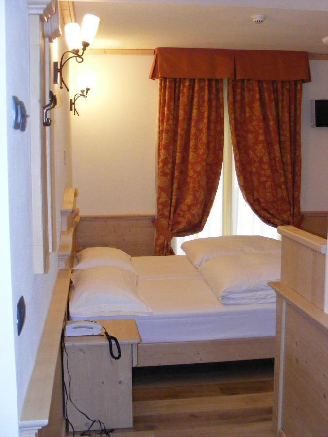 Hotel Arisch Aprica Eksteriør bilde