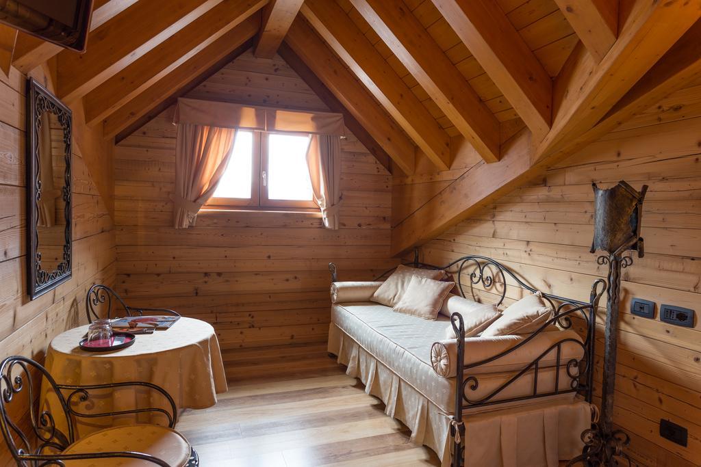 Hotel Arisch Aprica Eksteriør bilde