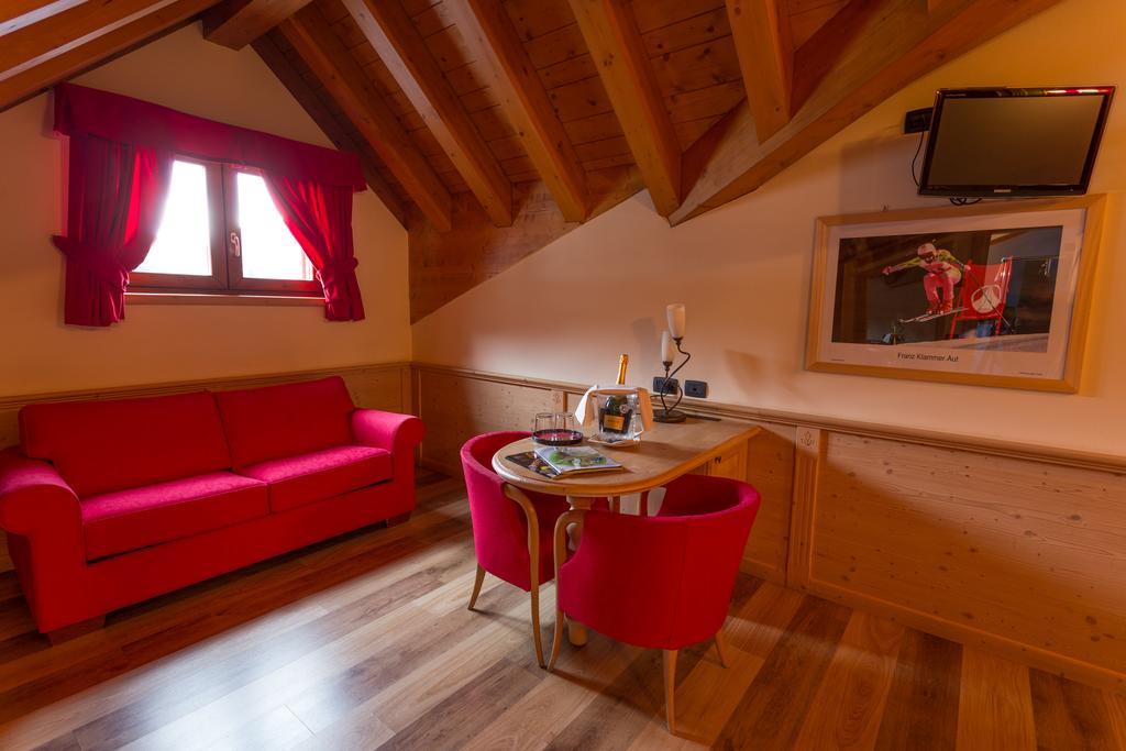 Hotel Arisch Aprica Eksteriør bilde
